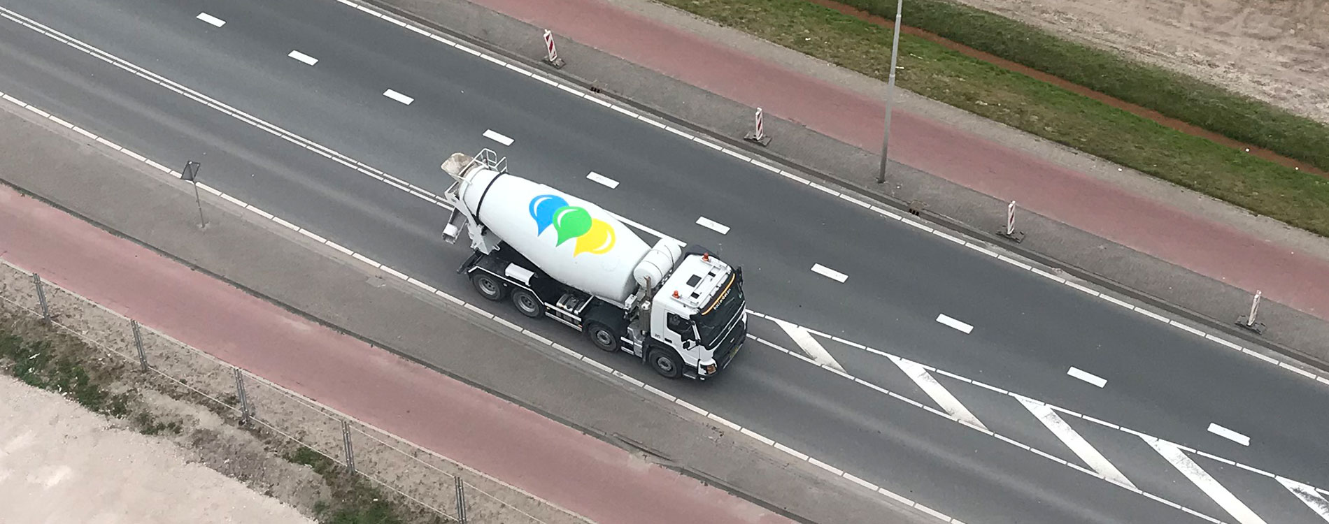 Chauffeur betonmixer